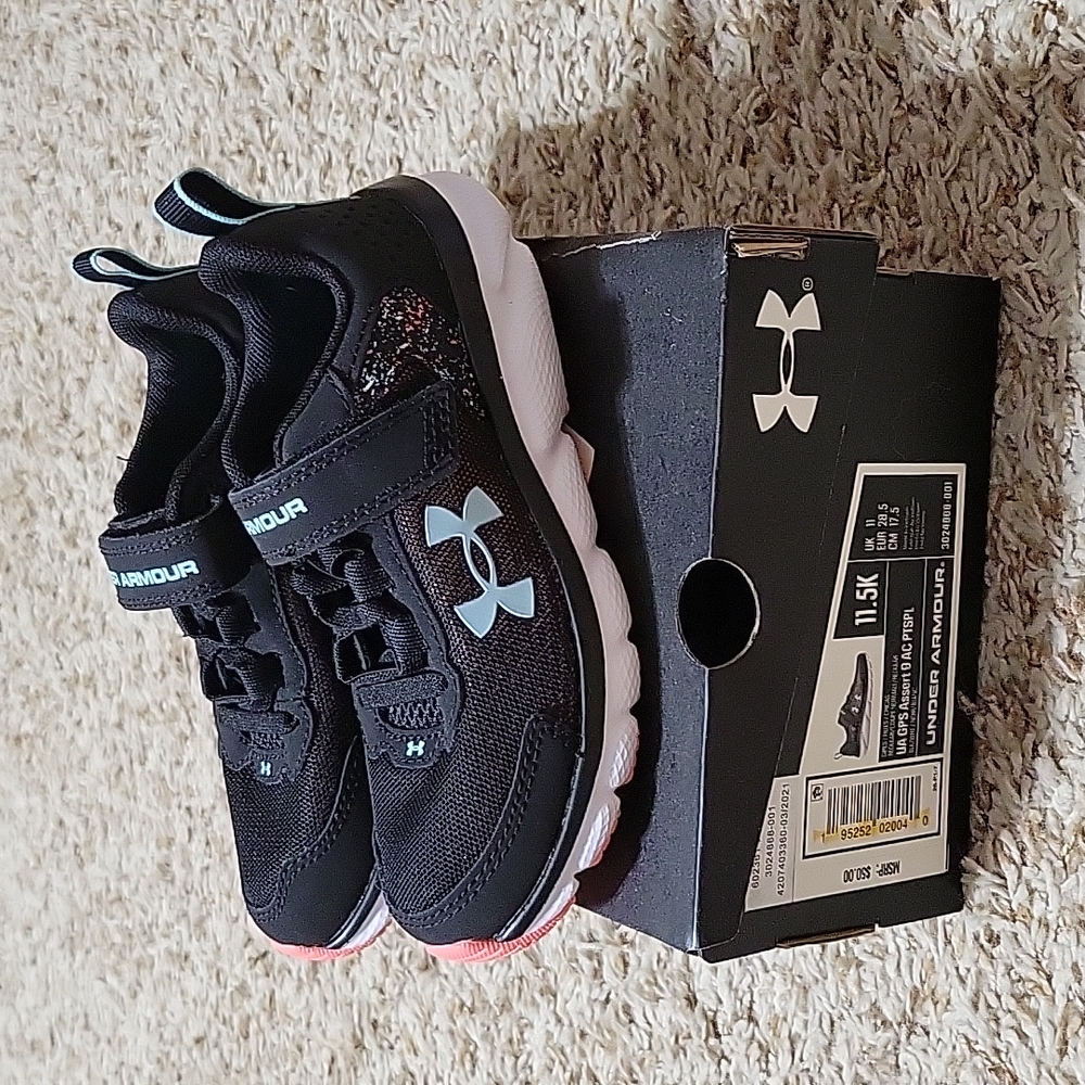 Under armour girls sneakers
